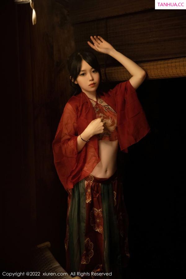 小奶瓶呜呜  [XiuRen]高清写真图 2022.08.25 No.5527 奶瓶第26张图片